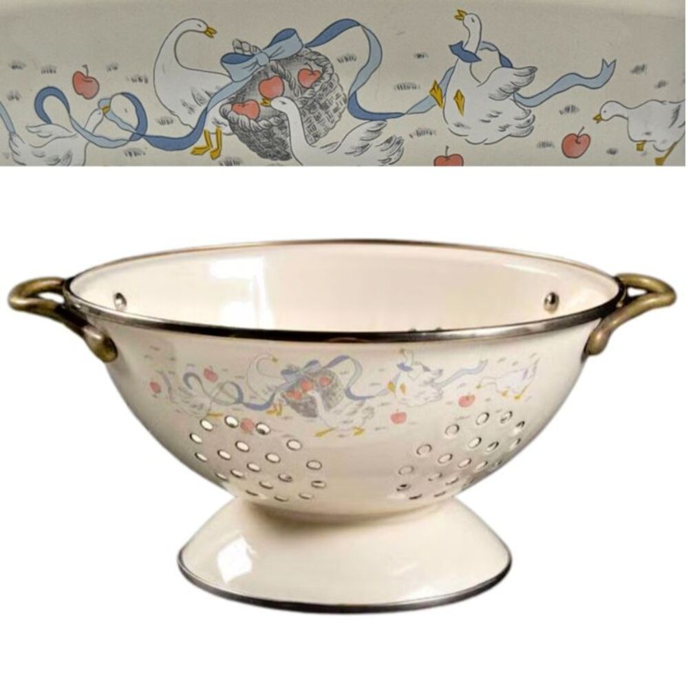 VTG Enamel Country Goose Colander Strainer Brass Handles Footed Marmalade Geese